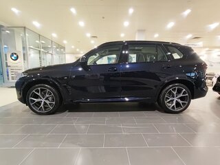2025 BMW X5 Long 30Li IV (G05/G18) Рестайлинг, чёрный, 10900000 рублей, вид 4