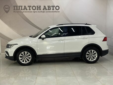 2021 Volkswagen Tiguan II Рестайлинг, белый, 2595000 рублей, вид 4