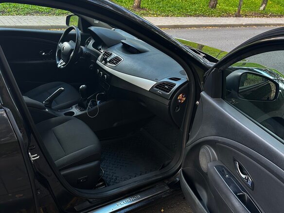 2012 Renault Fluence I, чёрный, 600000 рублей - вид 8