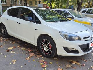 2012 Opel Astra J Рестайлинг, белый, 1190000 рублей, вид 4