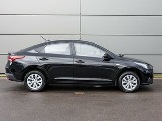 2020 Hyundai Solaris II Рестайлинг, чёрный, 1749000 рублей, вид 4