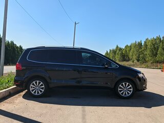 2012 Volkswagen Sharan II, чёрный, 1330000 рублей, вид 3