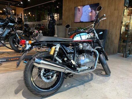 2025 Royal Enfield Interceptor, серебристый, 708000 рублей, вид 3