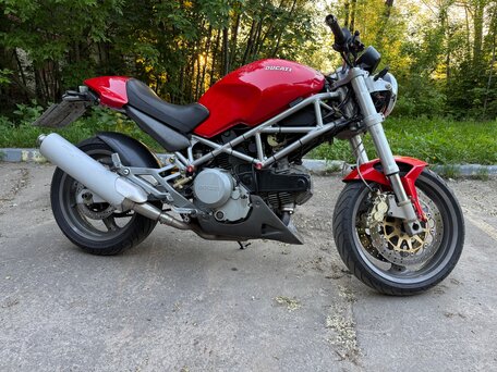 2004 Ducati Monster 400, красный, 275000 рублей, вид 4