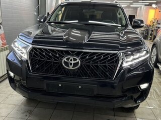 2019 Toyota Land Cruiser Prado 150 Series Рестайлинг 2, чёрный, 5000000 рублей, вид 2