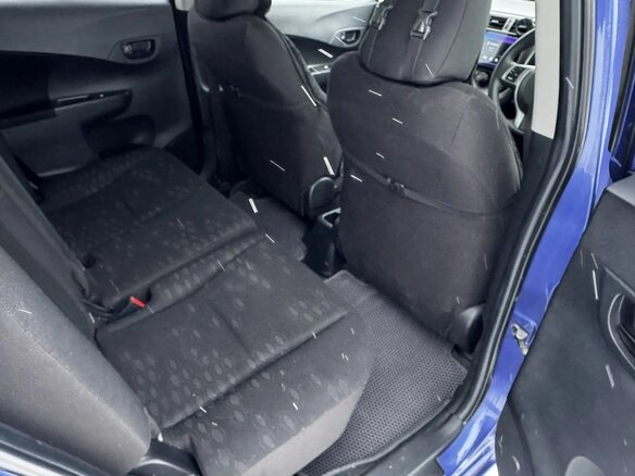2011 Toyota Ractis II, синий - вид 14
