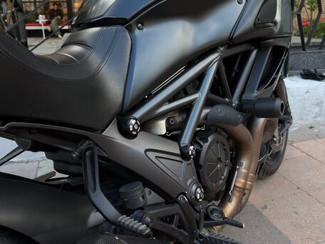 2013 Ducati Diavel, чёрный, 800000 рублей, вид 4