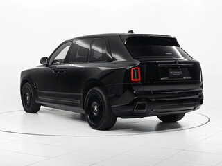 2025 Rolls-Royce Cullinan Black Badge I Рестайлинг (Series II), чёрный, 65000000 рублей, вид 5