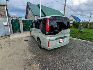 2015 Honda Stepwgn V, зелёный, 1870000 рублей, вид 4