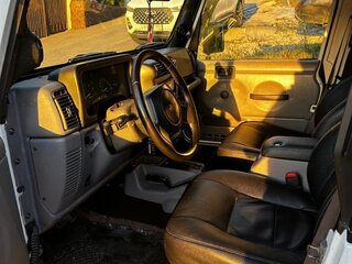 1998 Jeep Wrangler II (TJ), белый, 1400000 рублей, вид 4