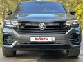 2019 Volkswagen Touareg III, серый, 6750000 рублей - вид 3