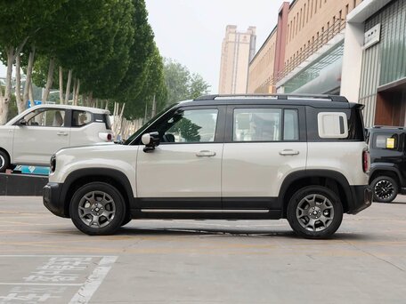 2026 Baojun Yep Plus, бежевый, 1900000 рублей, вид 2