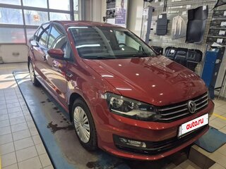 2016 Volkswagen Polo V Рестайлинг, красный, 1300000 рублей, вид 1