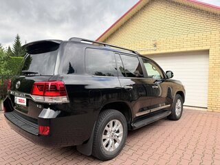 2018 Toyota Land Cruiser 200 Series Рестайлинг 2, чёрный, 7150000 рублей, вид 5
