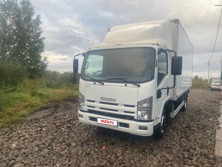 2017 Isuzu Elf (N-series), белый, 4000000 рублей, вид 2