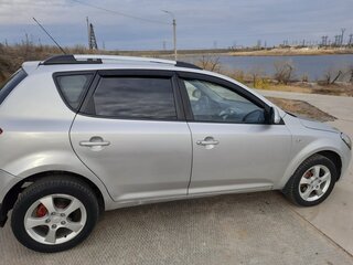 2007 Kia Ceed I, серебристый, 650000 рублей, вид 3