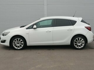 2014 Opel Astra J Рестайлинг, белый, 640000 рублей, вид 4