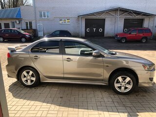 2008 Mitsubishi Lancer X, бежевый, 900000 рублей, вид 4