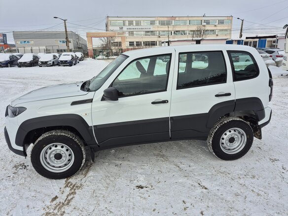 2026 Lada (ВАЗ) Niva Travel I Рестайлинг, белый, 1419000 рублей - вид 13