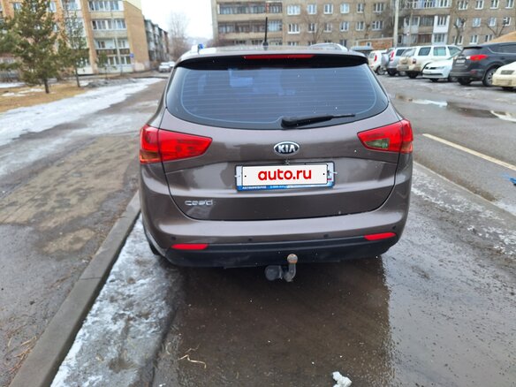 2013 Kia Ceed II, коричневый, 950000 рублей - вид 3