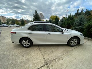 2019 Toyota Camry VIII (XV70), белый, 3050000 рублей, вид 3