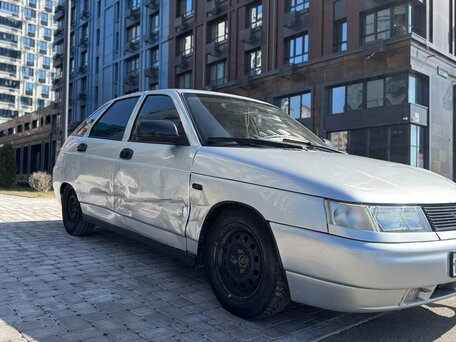 2004 Lada (ВАЗ) 2112, серебристый, 130000 рублей, вид 4