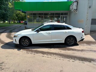 2021 Kia K5 III, белый, 1420000 рублей, вид 2