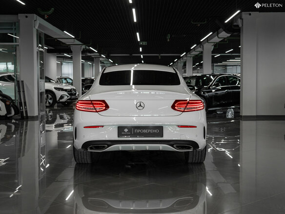 2017 Mercedes-Benz C-Класс 180 IV (W205), белый, 2600000 рублей - вид 4