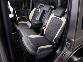 2025 Mercedes-Benz G-Класс AMG 63 AMG II (W465) Рестайлинг, золотистый, 41883800 рублей, вид 4