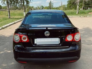 2006 Volkswagen Jetta V, чёрный, 670000 рублей, вид 5