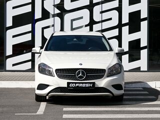 2014 Mercedes-Benz A-Класс 180 III (W176), белый, 1419000 рублей, вид 3