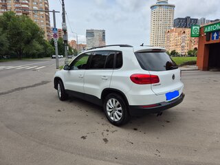 2016 Volkswagen Tiguan I Рестайлинг, белый, 1445000 рублей, вид 4