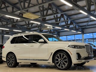 2019 BMW X7 40i I (G07), белый, 6799000 рублей, вид 2