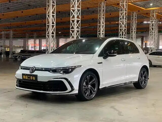 2023 Volkswagen Golf VIII, белый, 2200000 рублей, вид 1