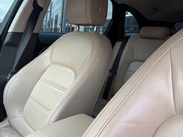 2017 Jaguar F-Pace I, красный, 2349000 рублей - вид 15
