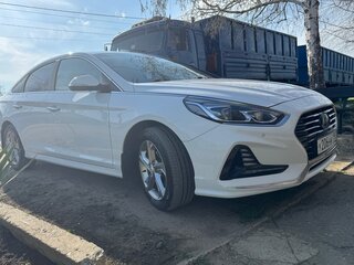 2017 Hyundai Sonata VII (LF) Рестайлинг, белый, 1700000 рублей, вид 5