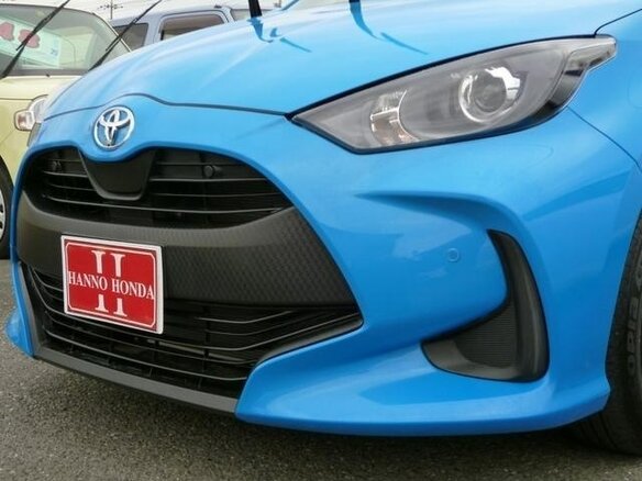 2022 Toyota Yaris IV, голубой, 770000 рублей - вид 7