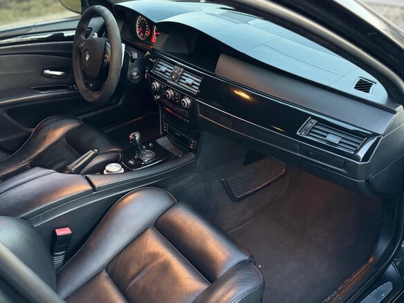 2007 BMW M5 IV (E60/E61), чёрный, 2350000 рублей - вид 5