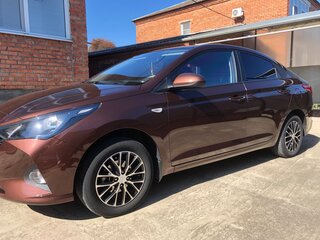 2021 Hyundai Solaris II Рестайлинг, коричневый, 1600000 рублей, вид 3