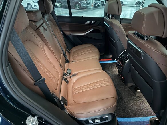 2025 BMW X5 40i IV (G05/G18) Рестайлинг, чёрный, 12050000 рублей - вид 17