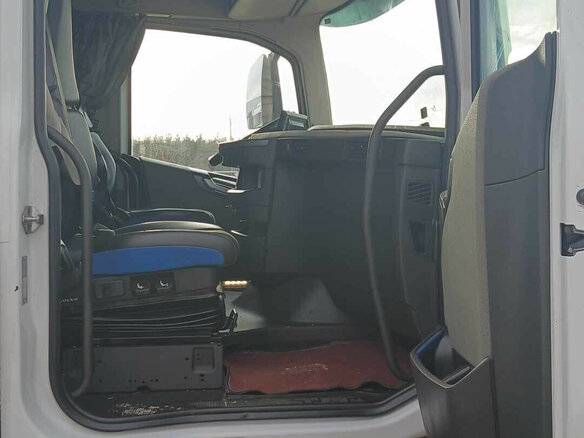 2022 Volvo FH 540, белый, 9658650 рублей - вид 10