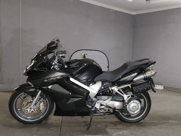 2009 Honda VFR 800, чёрный