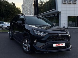 2021 Toyota RAV4 V (XA50), чёрный, 3650000 рублей, вид 1