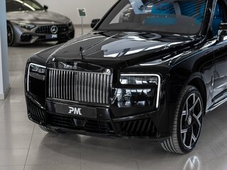 2025 Rolls-Royce Cullinan Black Badge I Рестайлинг (Series II), чёрный, 72000000 рублей, вид 5