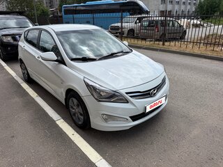 2015 Hyundai Solaris I Рестайлинг, белый, 820000 рублей, вид 2