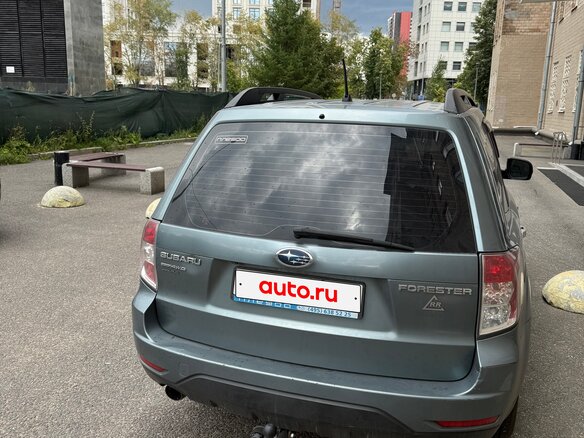2011 Subaru Forester III Рестайлинг, зелёный - вид 2