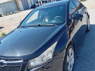 2011 Chevrolet Cruze I, чёрный, 800000 рублей, вид 1