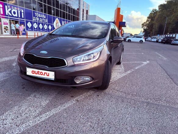 2013 Kia Ceed II, коричневый - вид 1