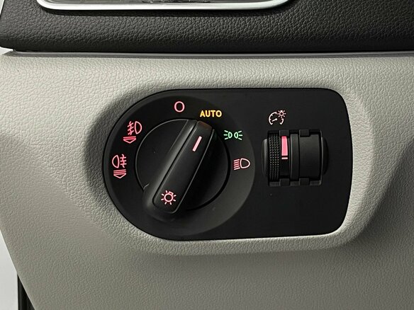2014 Audi Q3 I (8U), белый, 1599000 рублей - вид 18