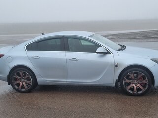 2014 Opel Insignia I Рестайлинг, серебристый, 1650000 рублей, вид 3